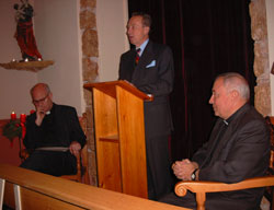 v.l.n.r.: Prof. Dr. Dr. Ockenfels, Dr. Jörg Schill, Pfarrer Hans Brabeck